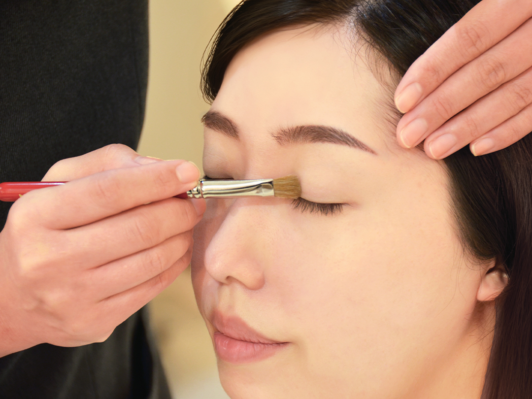 アイメイクアップ